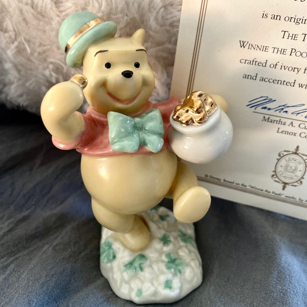 Winnie the Pooh 24k gold accents